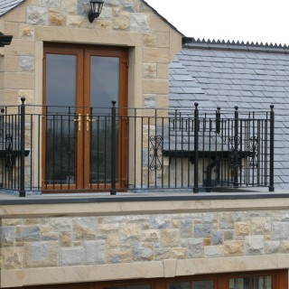 wrought-iron-balcony-railings